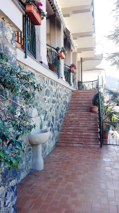 Villa Helvezia Levanto Buitenkant foto